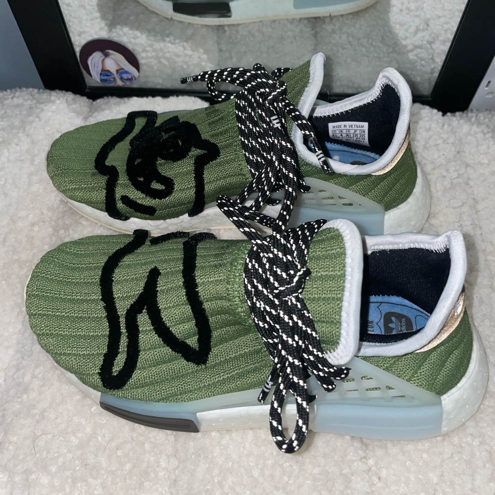 New Adidas NMD Human Race 'Running Dog' - Picture 4 of 8